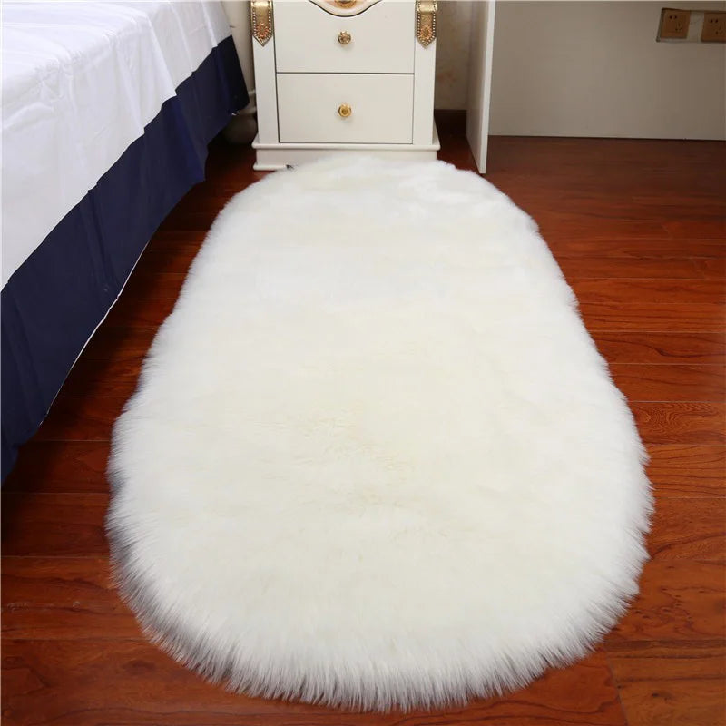 Luxury Oval Faux Sheepskin Rug – Ultra-Soft White Fluffy Mat (60×120CM)
